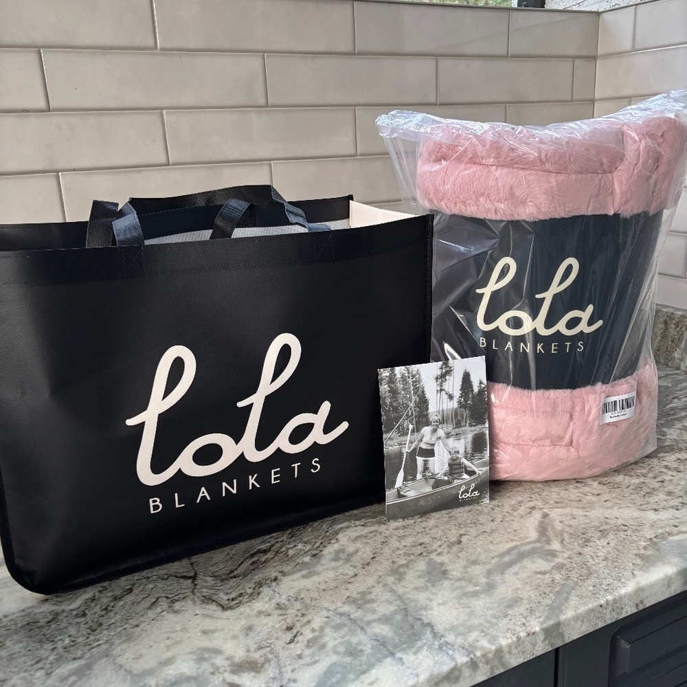 Lola Large Blanket 60x72